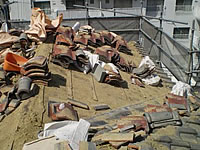 屋根瓦撤去